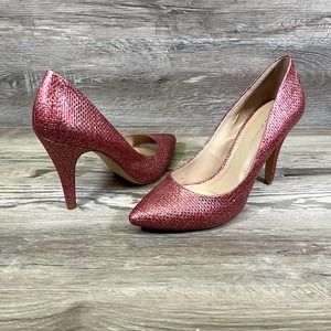 NWOT BCBGeneration Pink Heels